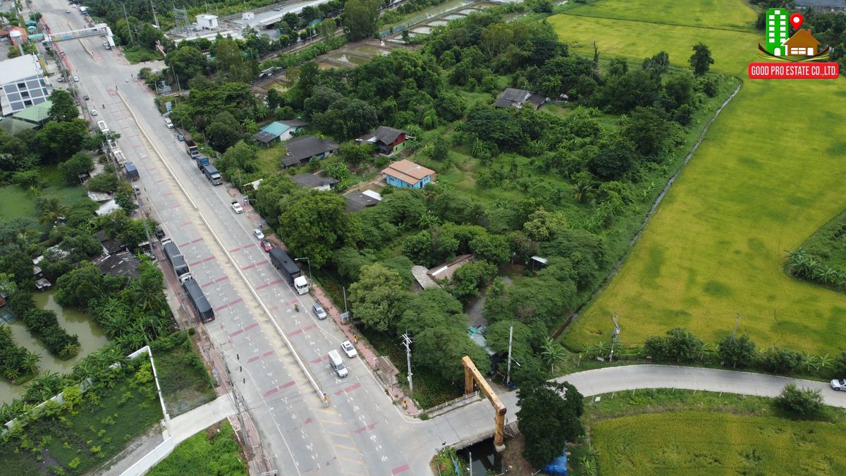 ขายที่ดินนครปฐม : ด่วน!ที่ดินแปลงมุมหน้ากว้าง, ติดถนน 6 เลน ใกล้เมือง, บนสายเศรษฐกิจพุทธมณฑล 8, 1 ไร่ 1 งาน 5 ตารางวา (505ตรว.)ใกล้แหล่งชุมชน-โรงงาน-ตลาด เหมาะลงทุน