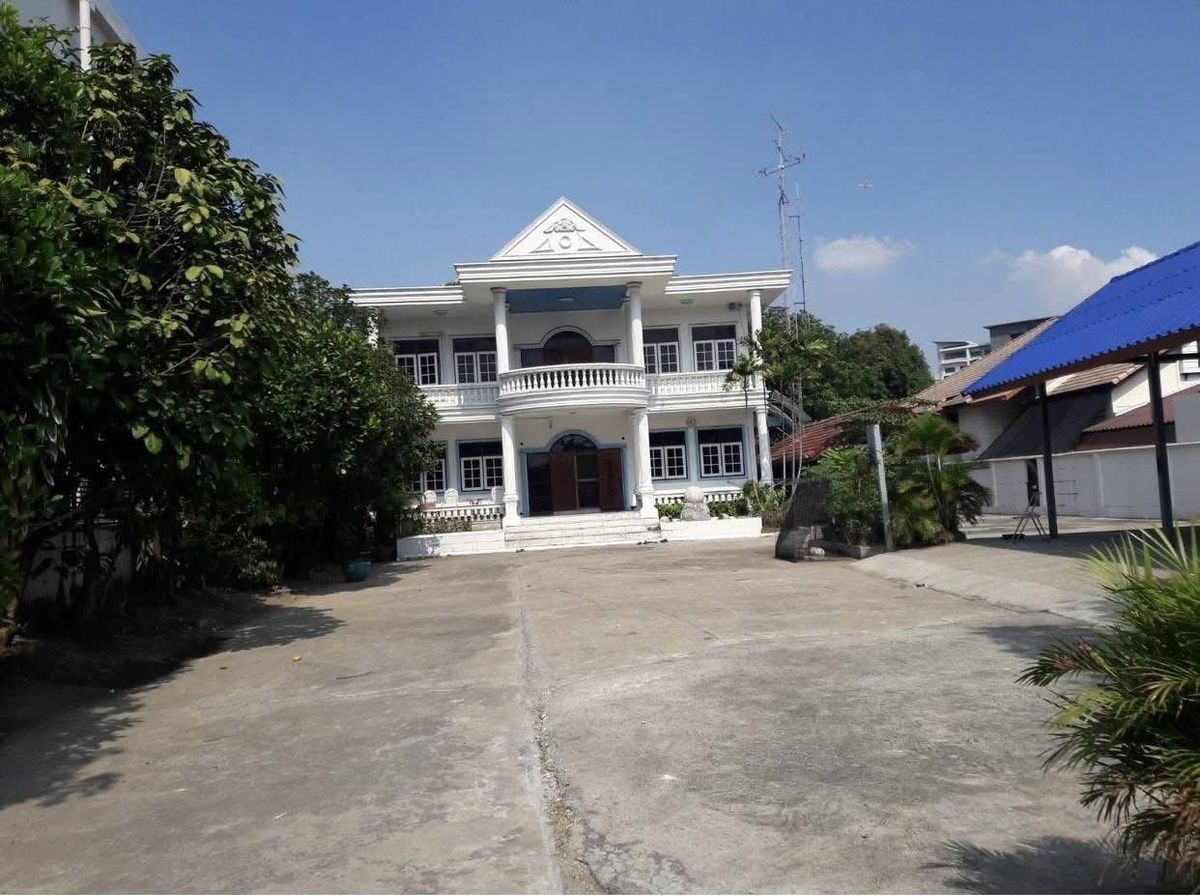 ขายบ้านวิภาวดี ดอนเมือง หลักสี่ : คฤหาสน์หรูพร้อมที่ดิน 343 ตรว. ใจกลางเมือง ความเป็นส่วนตัวสูง พร้อมเข้าอยู่