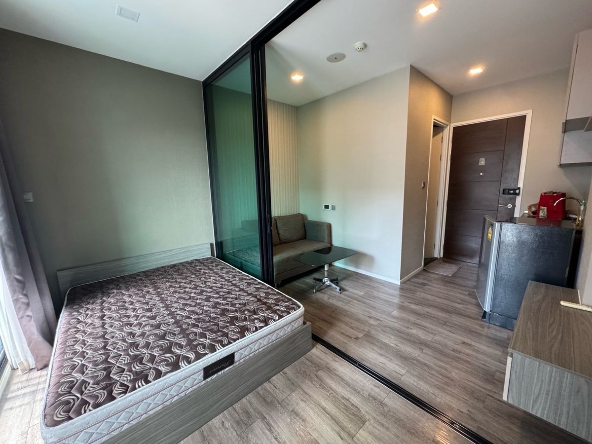 ให้เช่าคอนโดรัชดา ห้วยขวาง : 🔥🔥29981🔥🔥 ให้เช่าBrown Ratchada 32🌐 𝙇𝙄𝙉𝙀@ : @fastforrentcondo 