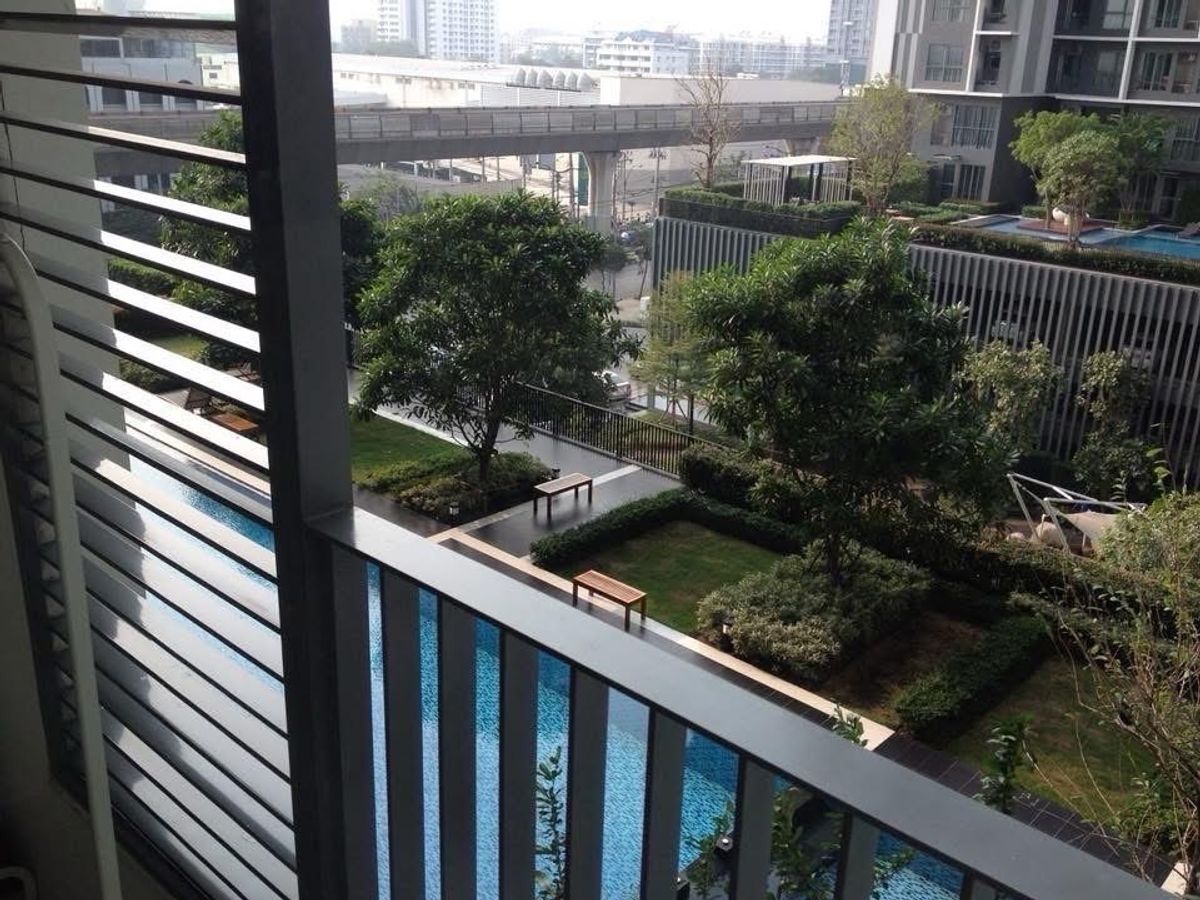 For SaleCondoOnnut, Udomsuk : Topic: Urgent sale. Hurry to reserve IDEO Mobi S81 Condo, DBT SOTON NUNCH. Buying by yourself or investing is worth the new room. Furnished. Very good value. 2,100,000 baht.