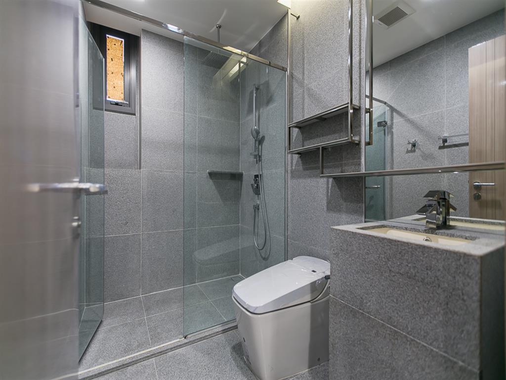 For SaleCondoRatchathewi,Phayathai : 🔥Urgent Sale + 🔥The Line Ratchathewi, near BTS Ratchathewi, fully furnished, ready to move in