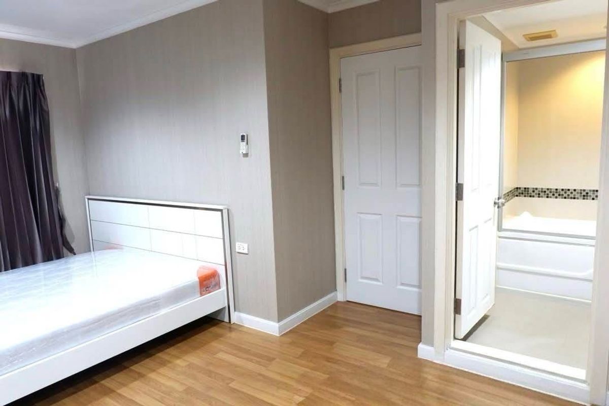 For RentCondoRama3 (Riverside),Satupadit : 2B2B hot price/cheapest in the building/good price