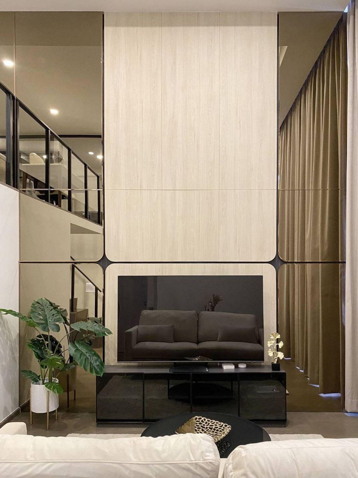 ขายคอนโดสยาม จุฬา สามย่าน : Park Origin Chula Samyan【𝐒𝐄𝐋𝐋 & 𝐑𝐄𝐍𝐓】🔥ความหรูที่สะกดสายตา วัสดุเกรดพรีเมียมทั้งห้อง🔥  ติดต่อไลน์ไอดี: @hacondo