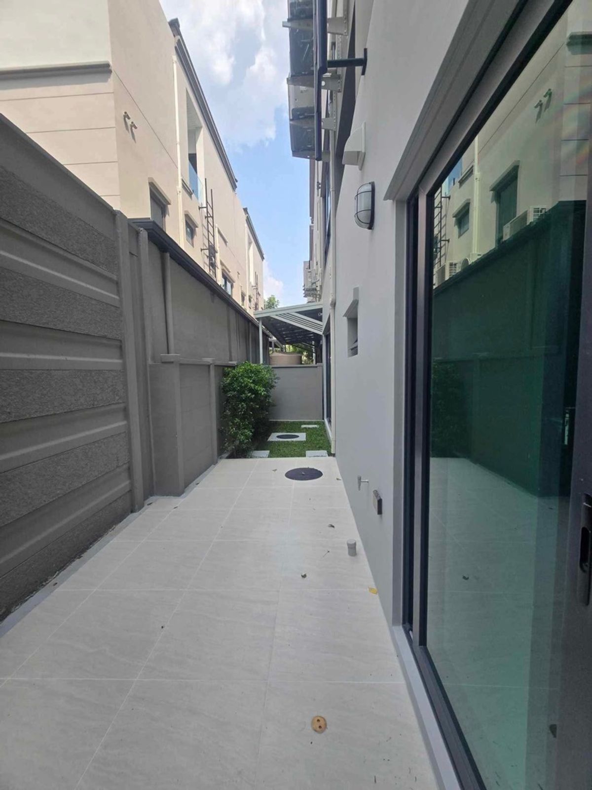 For RentHome OfficeOnnut, Udomsuk : Rental, modern home office, townhome style, home, soi Onnuch 21, Sukhumvit 77, Suan Luang, Bangkok | can register the company