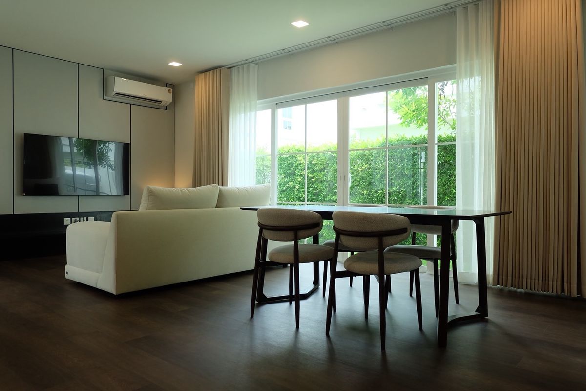For RentHouseBangna, Bearing, Lasalle : House for rent in Chaiyapruek Bangna Km. 15