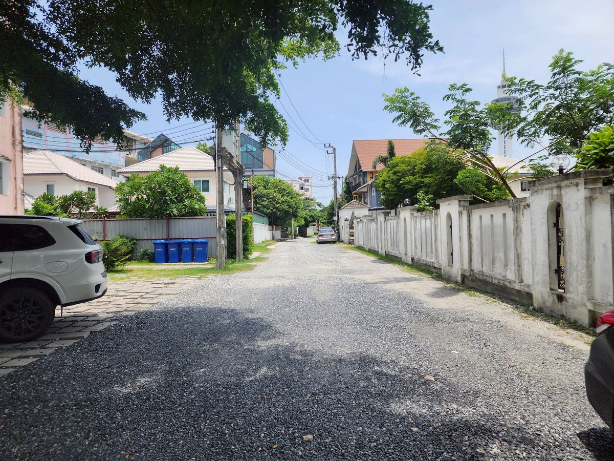 ขายที่ดินสมุทรปราการ สำโรง : ขายที่ดินปากน้ำ สมุทรปราการ ใกล้ BTS ปากน้ำ เหมาะสร้างออฟฟิศ อพาร์ทเมนท์