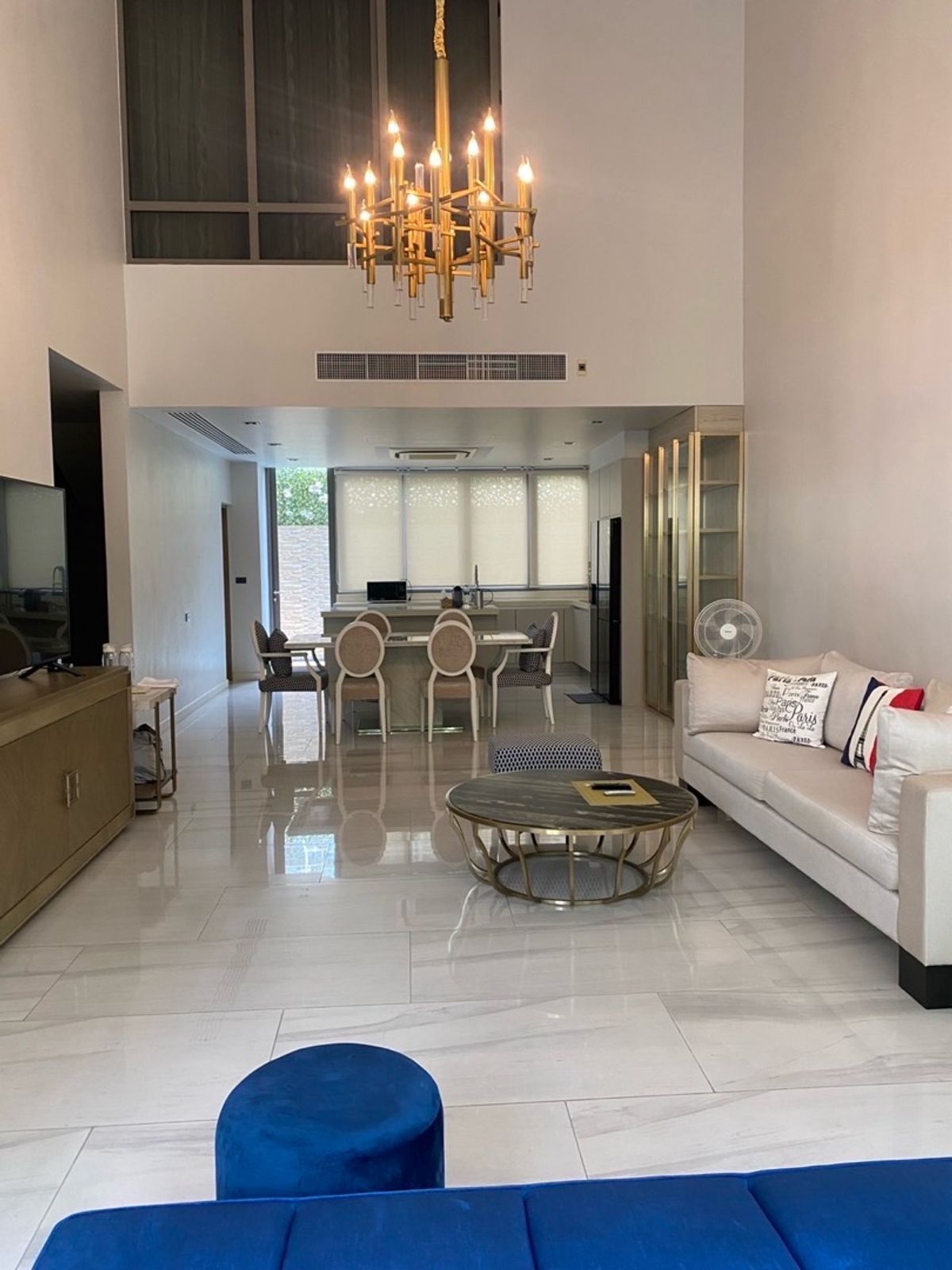 ให้เช่าทาวน์โฮมสุขุมวิท อโศก ทองหล่อ : Rental : Quarter 39 , 4 Bed 5 Bath 1 Maid's room , 500 Sq.m , 5th Floor 
⭐️Private elevator ⭐️