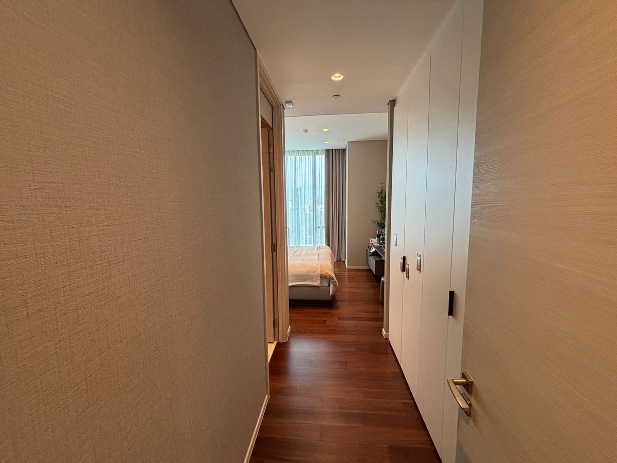 ขายคอนโดวิทยุ ชิดลม หลังสวน : Foreginer Quota ขายคอนโด The Residences at Sindhorn Kempinski ราคา 69,900,000 บาท [KMs250601]