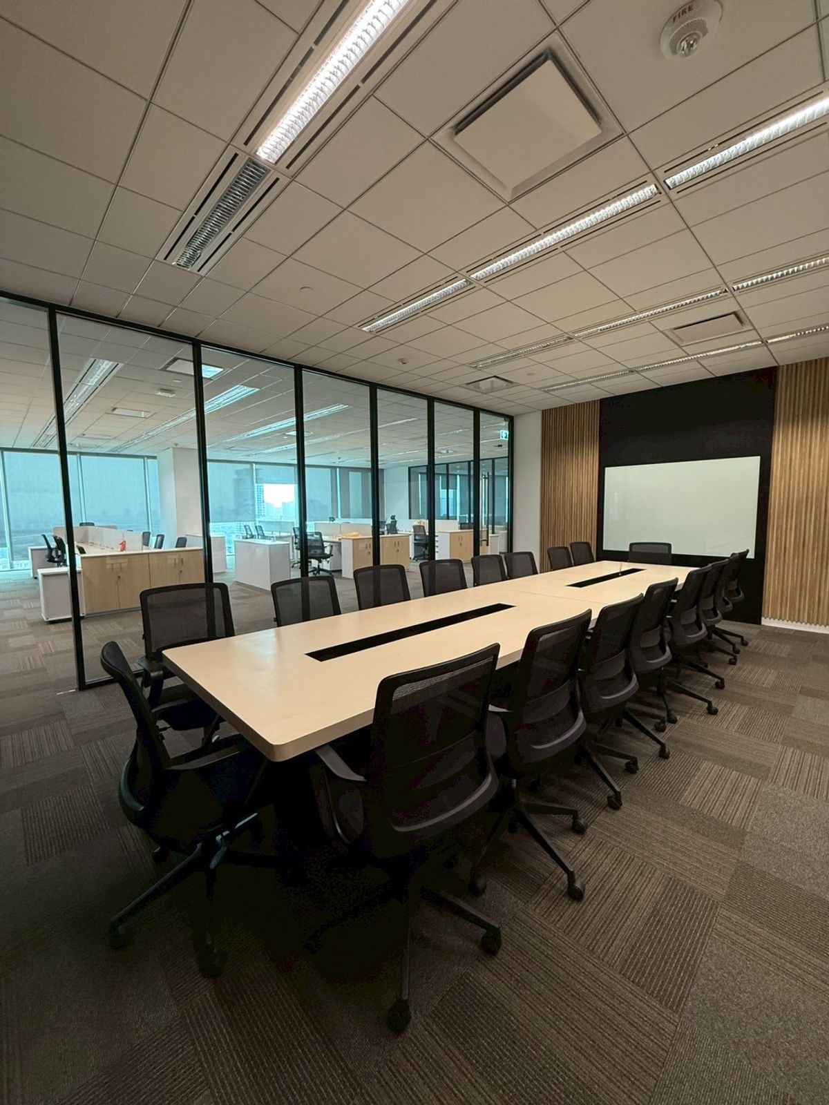 For RentOfficeAri,Anusaowaree : Tipco Tower Office Building for rent in Ari Pradiphat, size 690 sq.m. ✨