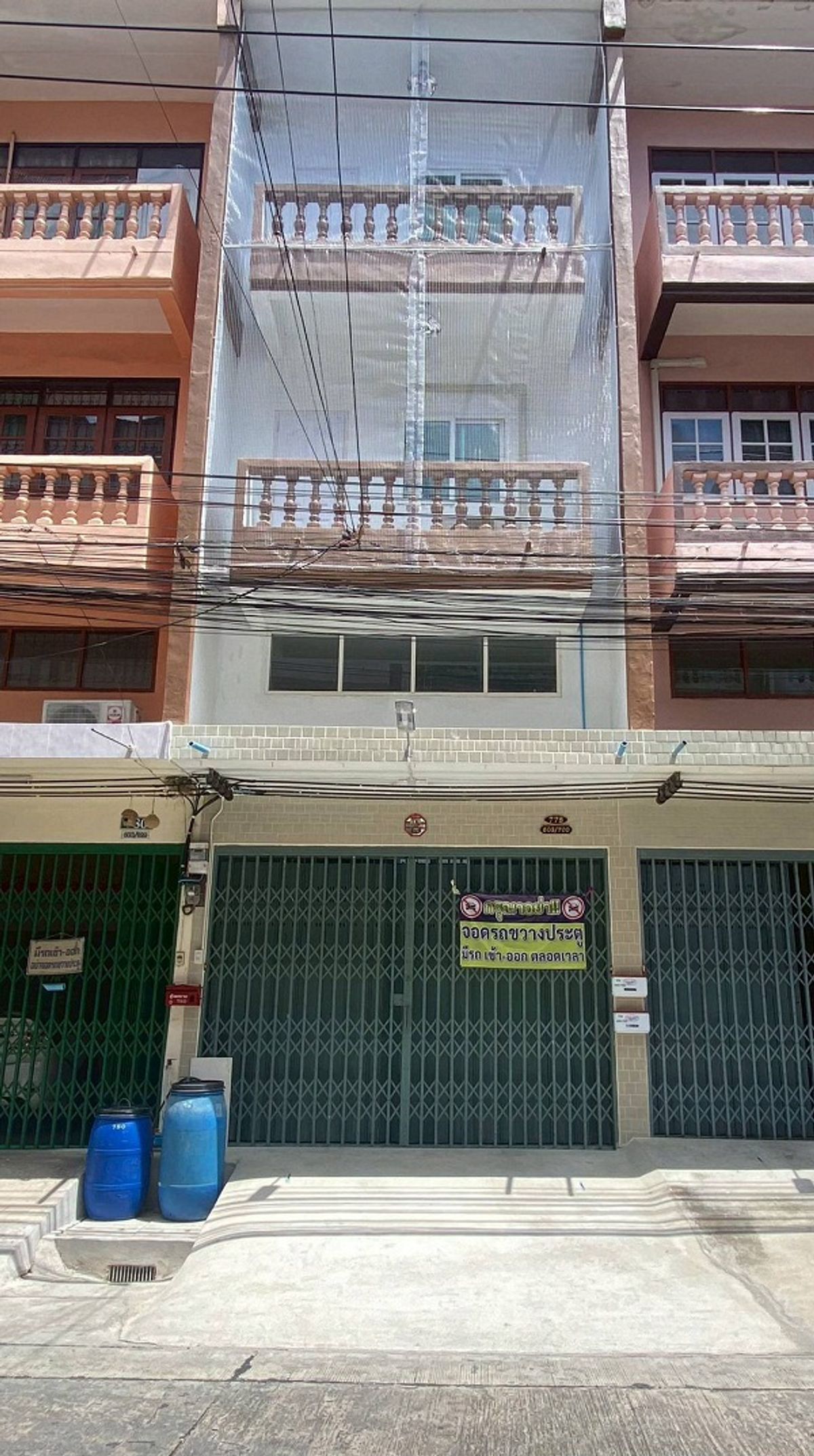 ให้เช่าอาคารพาณิชย์บางแค เพชรเกษม : ให้เช่า ตึกพาณิชย์ 3 ชั้นครึ่ง  หมู่บ้านเพชรเกษม 2