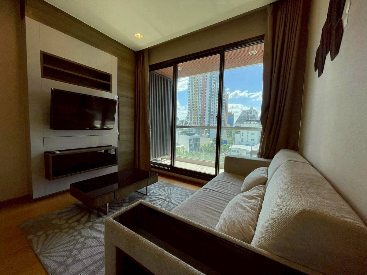 ให้เช่าคอนโดสาทร นราธิวาส : The Address Sathorn : ดิ แอดเดรส สาทร >>> Available Now!!!