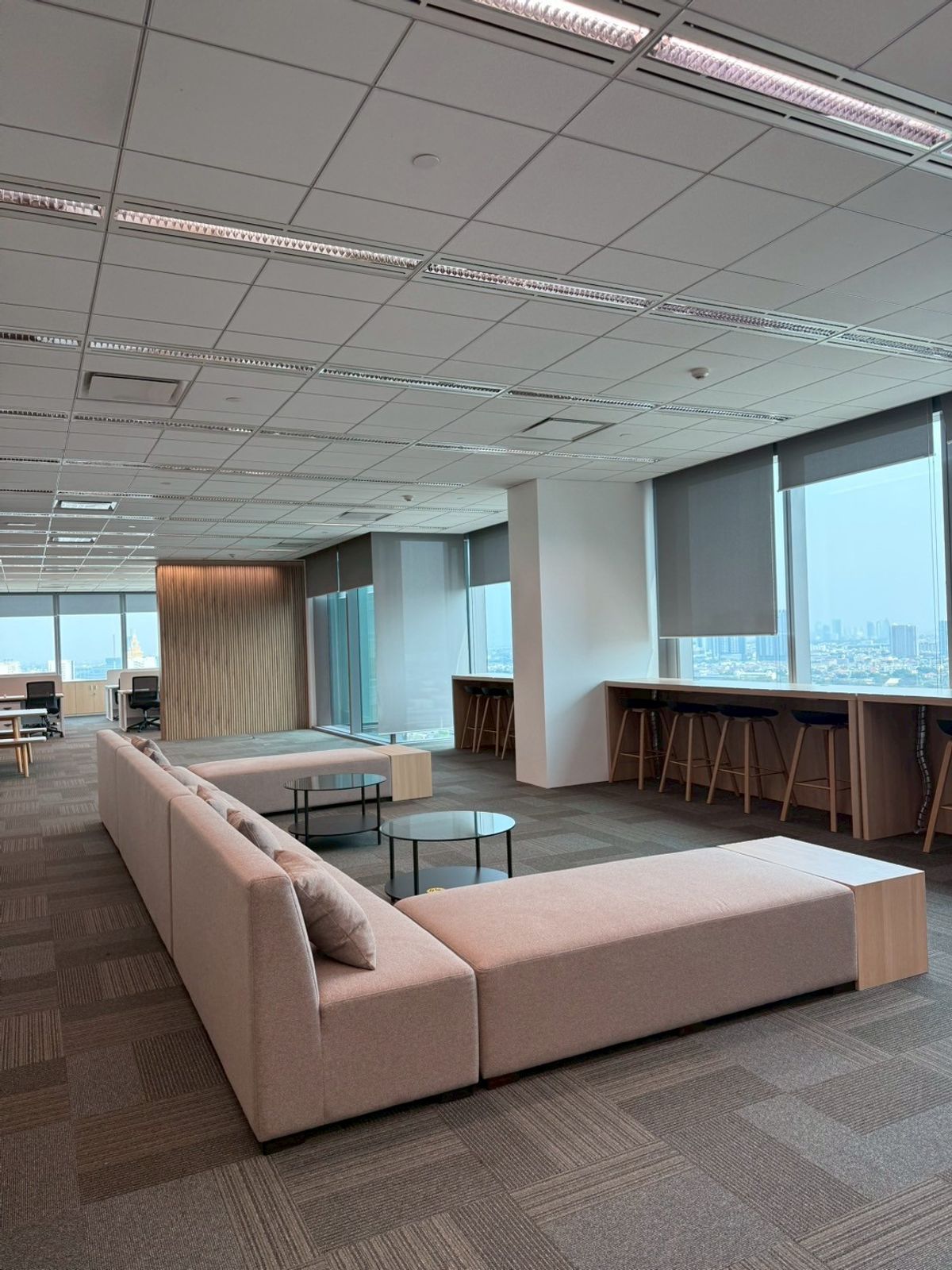 For RentOfficeAri,Anusaowaree : Tipco Tower Office Building for rent in Ari Pradiphat, size 690 sq.m. ✨