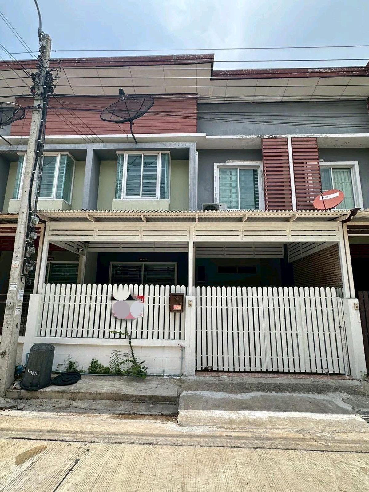 ขายทาวน์โฮมนนทบุรี บางใหญ่ บางบัวทอง : ขายทาวน์โฮม 2 ชั้น หมู่บ้านบัวทองธานี เฟส 15