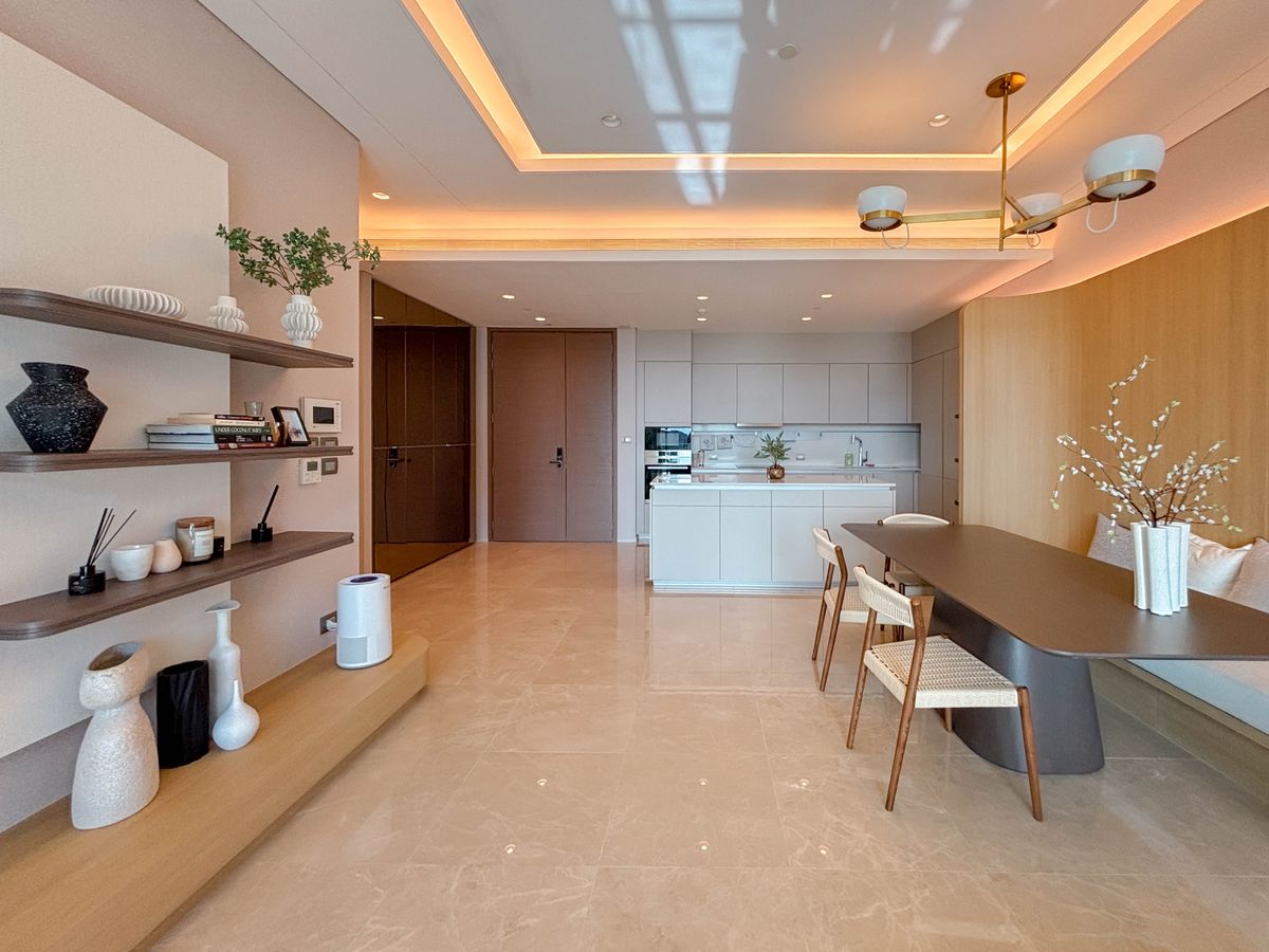 ขายคอนโดวิทยุ ชิดลม หลังสวน : Foreigner Quota ขายคอนโด The Residences at Sindhorn Kempinski ราคา 38,273,000 บาท [KMs250602]