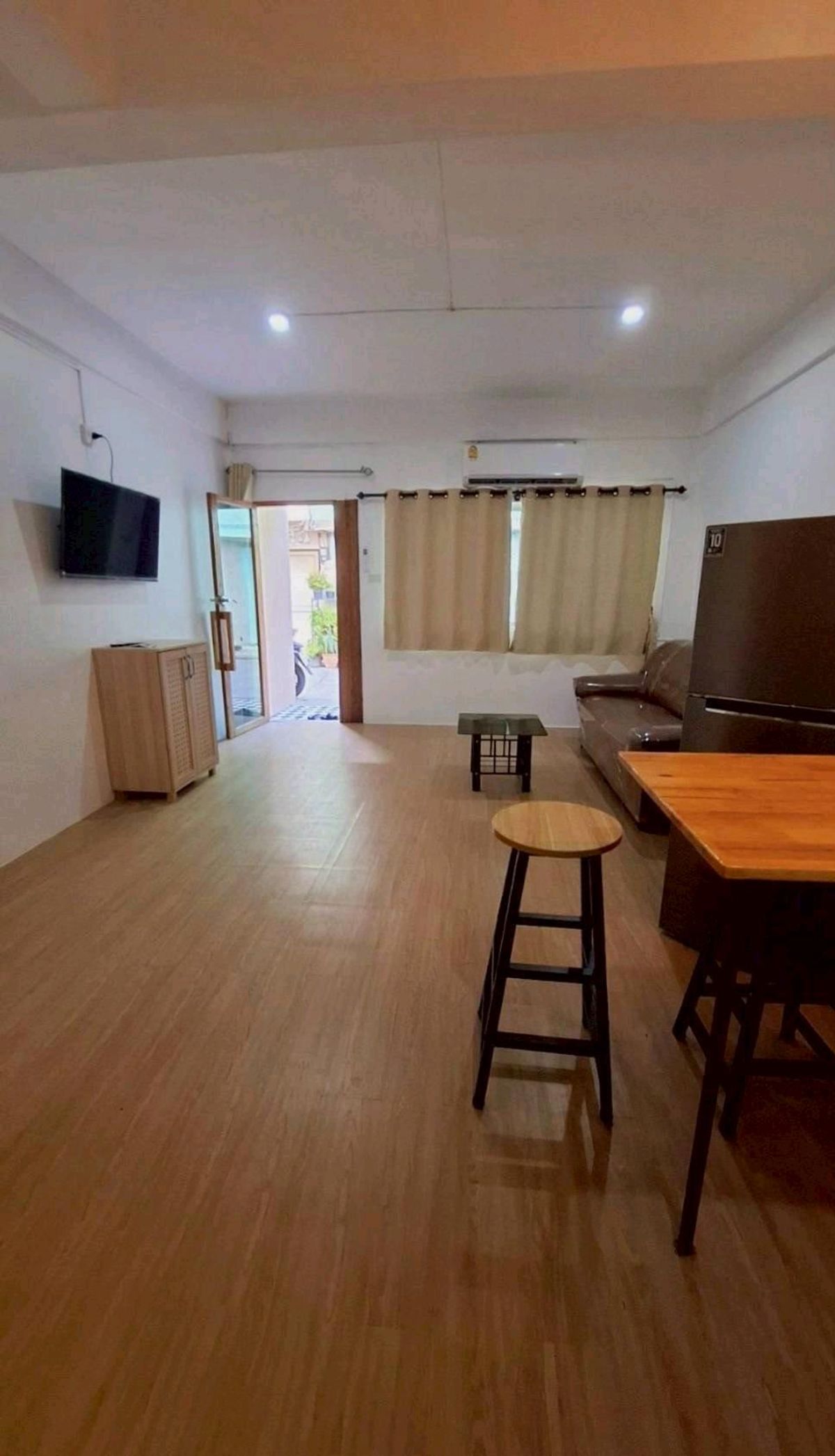 ขายทาวน์โฮมพัทยา บางแสน ชลบุรี สัตหีบ : ขายทาวน์เฮ้าส์ 2 ชั้น บ้านนาเกลือ พัทยา (@โพธิสาร 8)