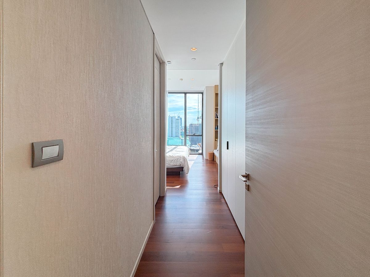 ขายคอนโดวิทยุ ชิดลม หลังสวน : Foreigner Quota ขายคอนโด The Residences at Sindhorn Kempinski ราคา 38,273,000 บาท [KMs250602]