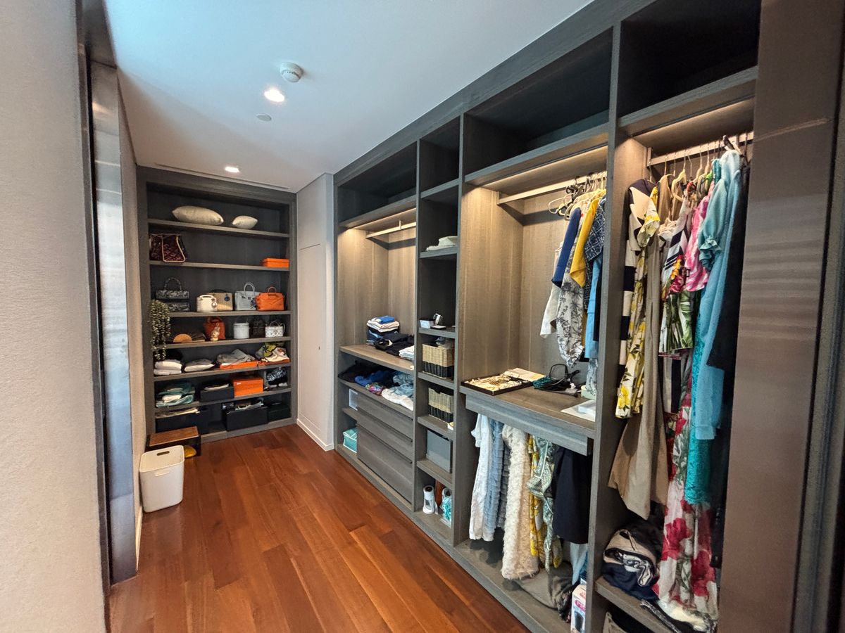 ขายคอนโดวิทยุ ชิดลม หลังสวน : Foreginer Quota ขายคอนโด The Residences at Sindhorn Kempinski ราคา 69,900,000 บาท [KMs250601]