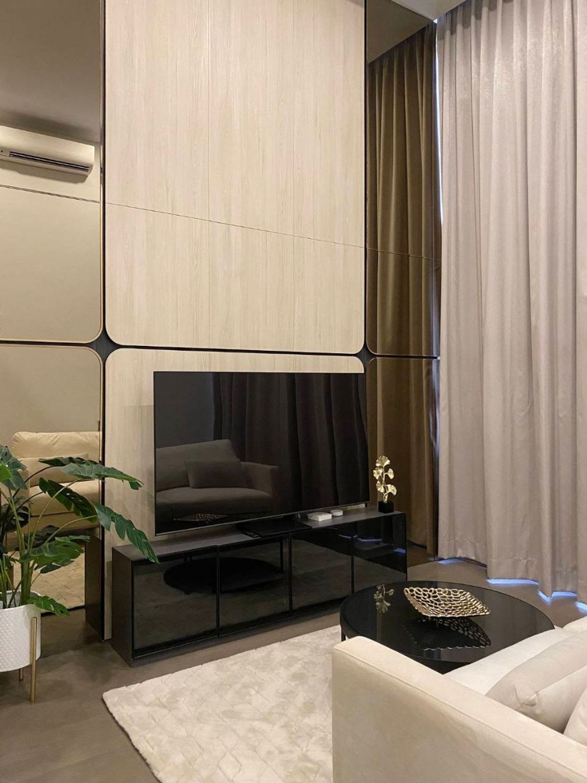 ขายคอนโดสยาม จุฬา สามย่าน : Park Origin Chula Samyan【𝐒𝐄𝐋𝐋 & 𝐑𝐄𝐍𝐓】🔥ความหรูที่สะกดสายตา วัสดุเกรดพรีเมียมทั้งห้อง🔥  ติดต่อไลน์ไอดี: @hacondo