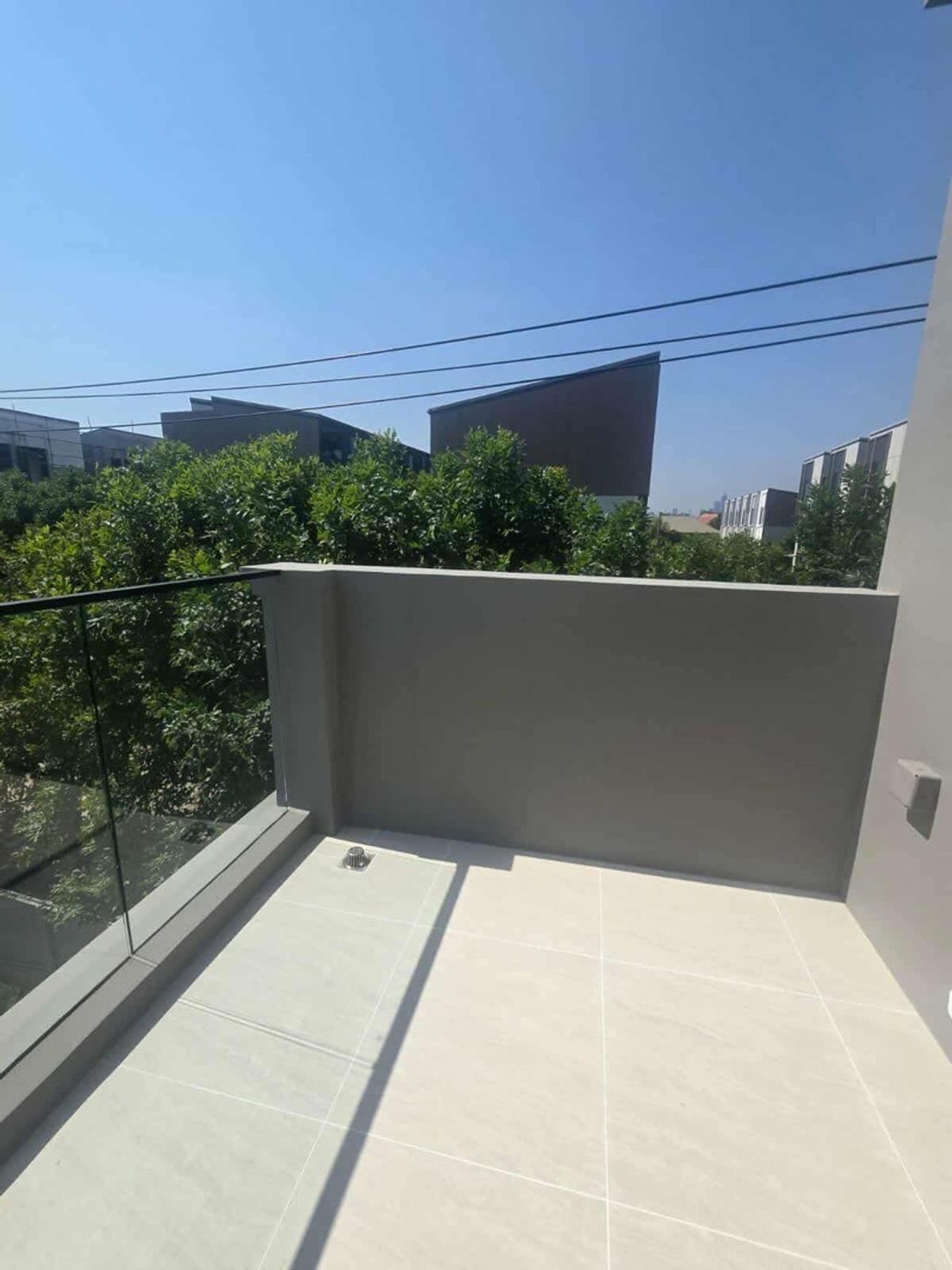 For RentHome OfficeOnnut, Udomsuk : Rental, modern home office, townhome style, home, soi Onnuch 21, Sukhumvit 77, Suan Luang, Bangkok | can register the company