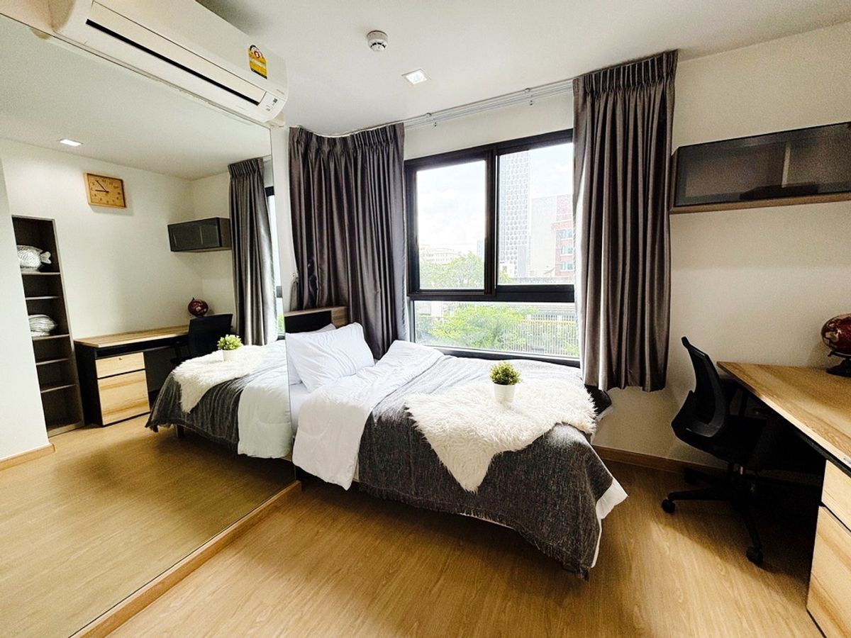 For RentCondoOnnut, Udomsuk : For rent 3bed 3bath Ideo Sukhumvit 93 size 101 sqm next to BTS Bang Chak same floor fitness and pool