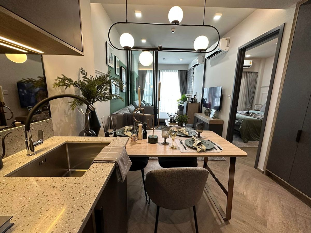 ให้เช่าคอนโดสยาม จุฬา สามย่าน : Chapter Chula Samyan【𝐑𝐄𝐍𝐓】🔥คุมโทนเข้มตัดกับวัสดุพรีเมียมอย่างลงตัว เชื่อมทุกฟังก์ชันให้ใช้งานง่าย🔥  ติดต่อไลน์ไอดี: @hacondo