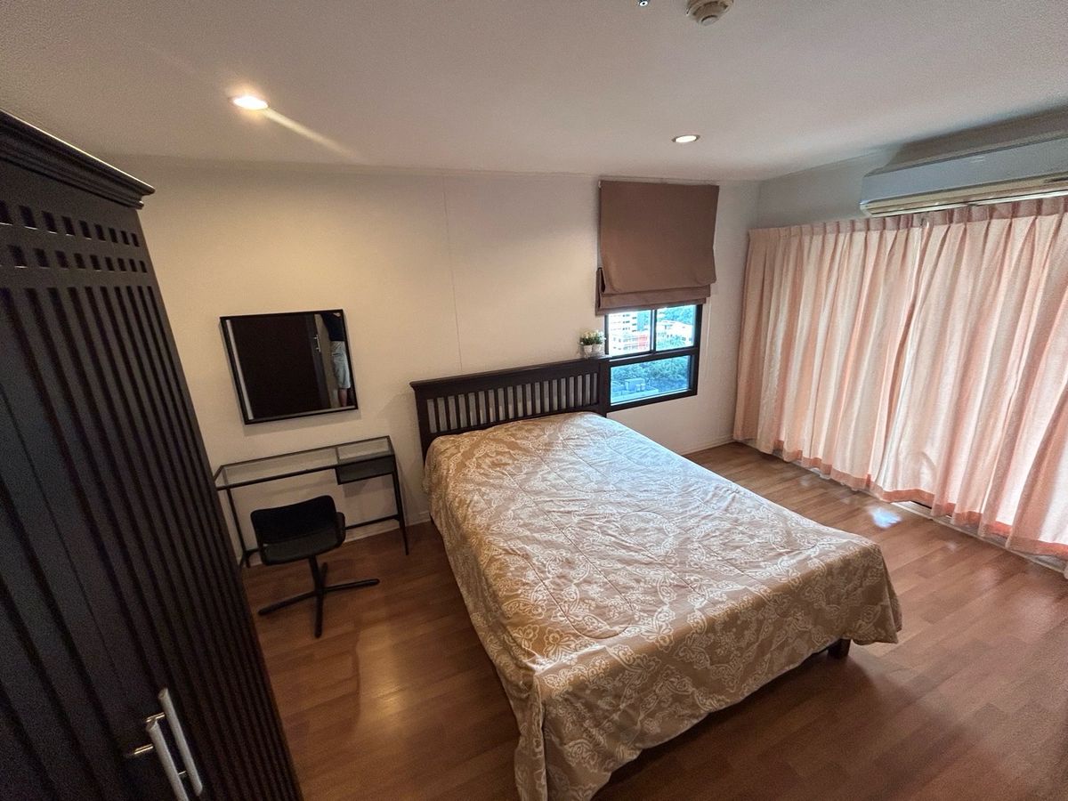 For RentCondo : ให้เช่า คอนโด ลุมพินี เพลส พหล-สะพานควาย (ห้องRenovate ใหม่)  2 ห้องนอน  2 ห้องน้ำ