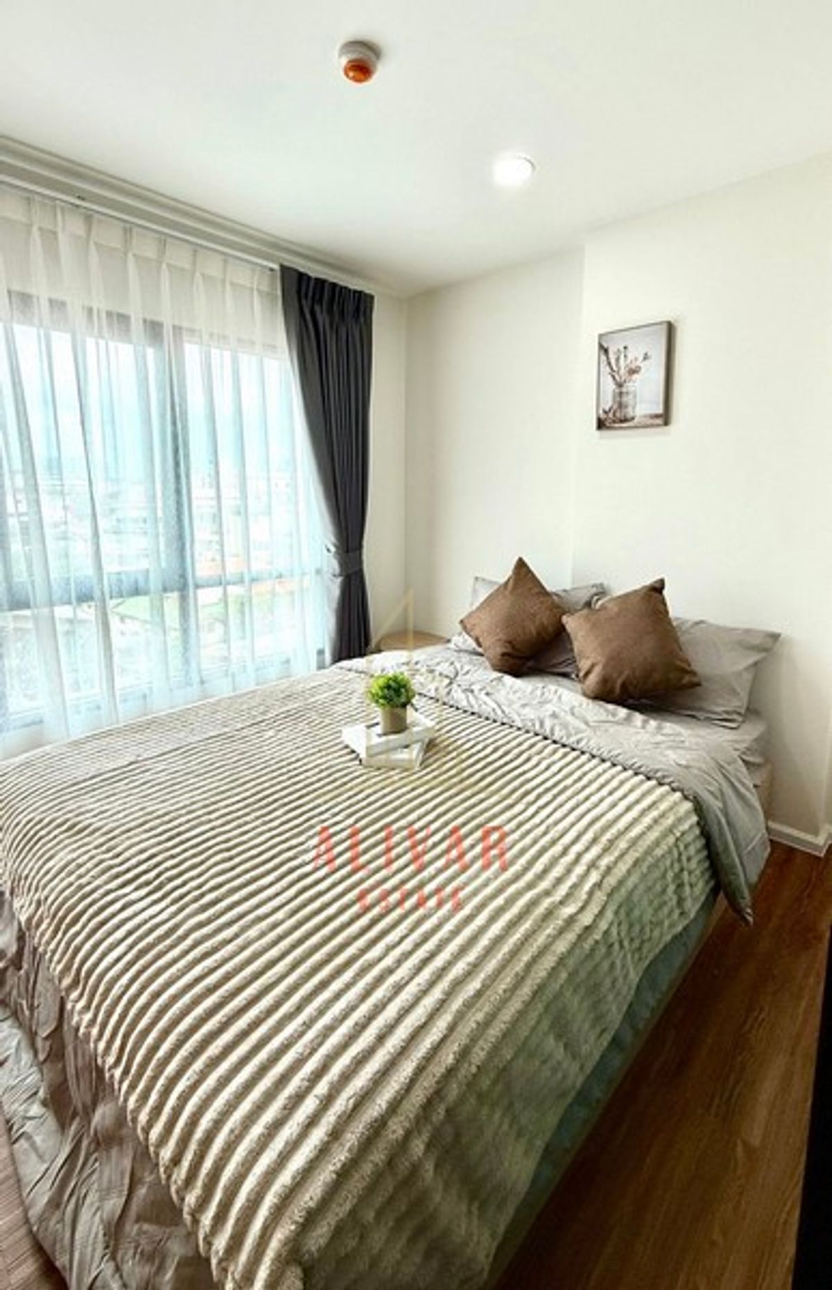 For RentCondoBangna, Bearing, Lasalle : RC080825 New condo for rent, ready to move in, Alive Sukhumvit 76, near BTS Bearing and BTS Samrong.
