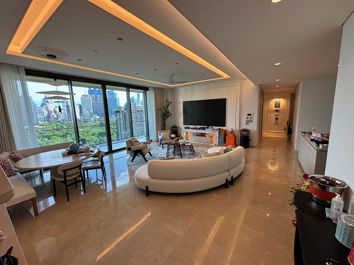 ขายคอนโดวิทยุ ชิดลม หลังสวน : Foreginer Quota ขายคอนโด The Residences at Sindhorn Kempinski ราคา 69,900,000 บาท [KMs250601]