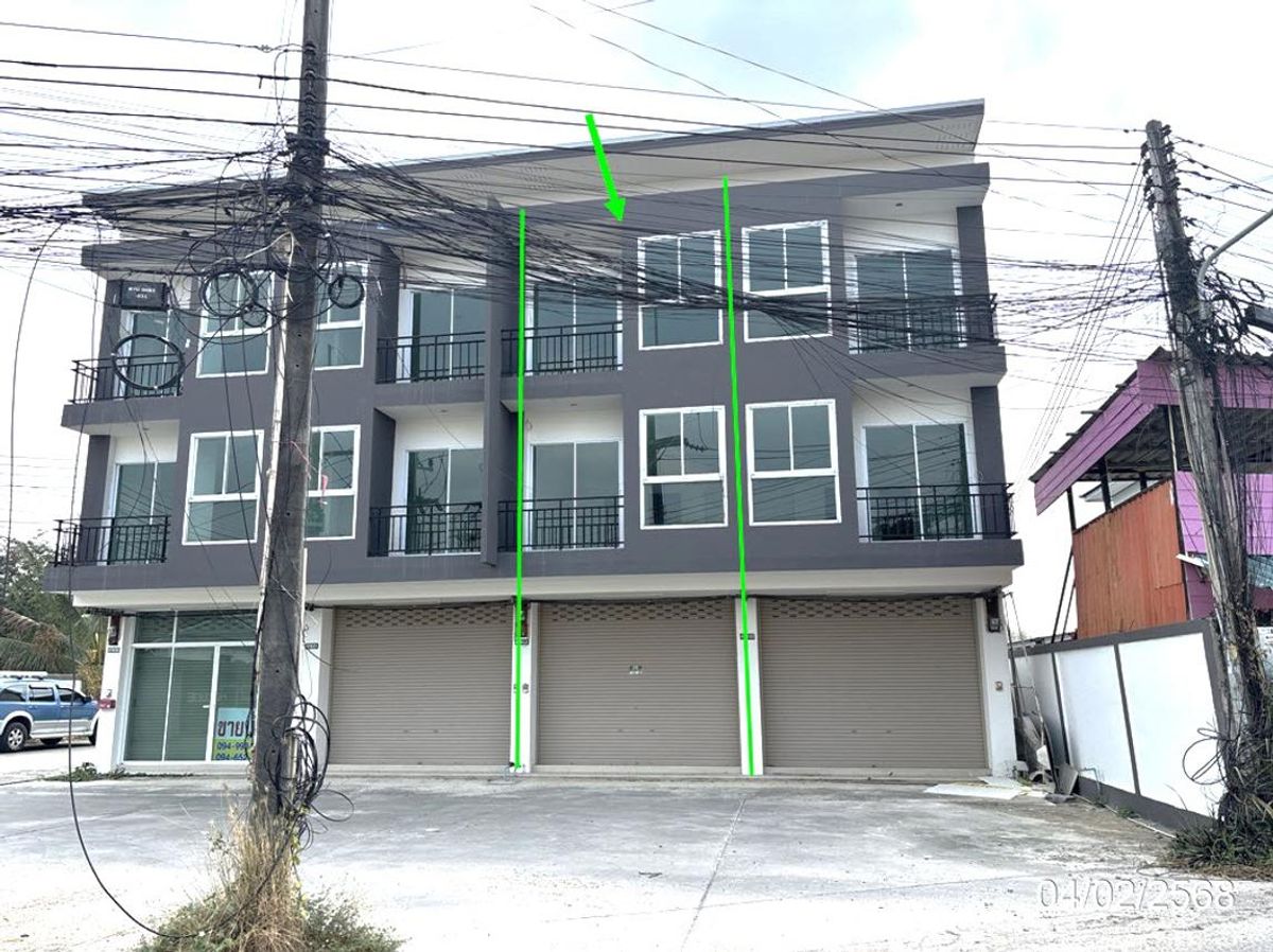 ขายอาคารพาณิชย์ระยอง : ทาวน์โฮม 3 ชั้น ปลวกแดง ซอย พัฒนากร 🔰ใกล้ แยก โรงน้ำตาล(ตะวันออก) และ อีซี่ พลาซ่า ประโยชน์ใช้สอยลงตัว เป็นได้ทั้งบ้านและอาคารพาณิชย์