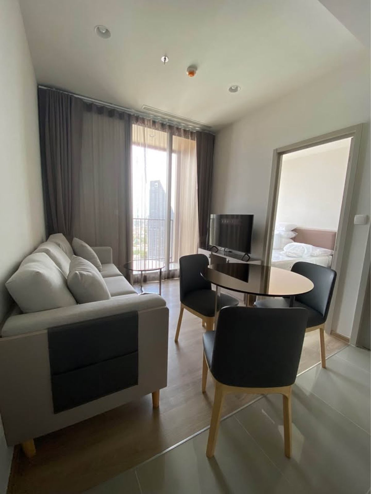 ให้เช่าคอนโดสุขุมวิท อโศก ทองหล่อ : ⭐️ OKA HAUS Sukhumvit 36 ⭐️2 bed 1 bath ห้องสวย เครื่องใช้ไฟฟ้าครบ พร้อมย้าย