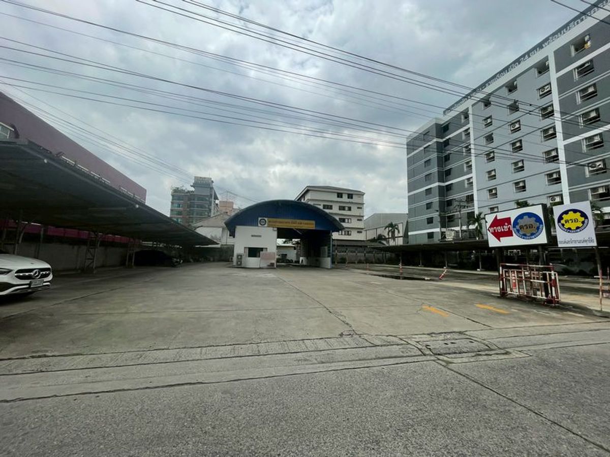 ขายที่ดินมีนบุรี-ร่มเกล้า : ขาย  ที่ดินเปล่า  มีนบุรี   ถ.รามคำแหง