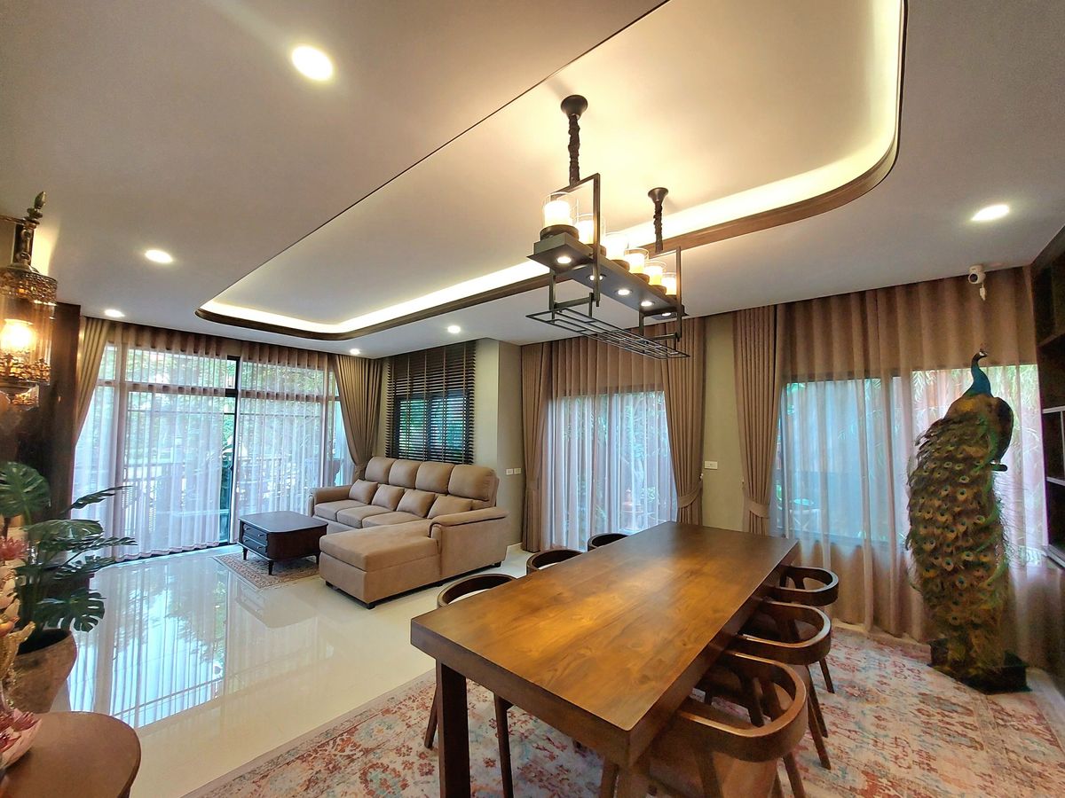 ให้เช่าบ้านลาดกระบัง สุวรรณภูมิ : 😊🏡 ให้เช่า แกรนด์บริทาเนีย พระราม9-กรุงเทพกรีฑา ตกแต่งสวย โลเคชั่นดี พื้นที่ใช้สอยกว้างขวาง
