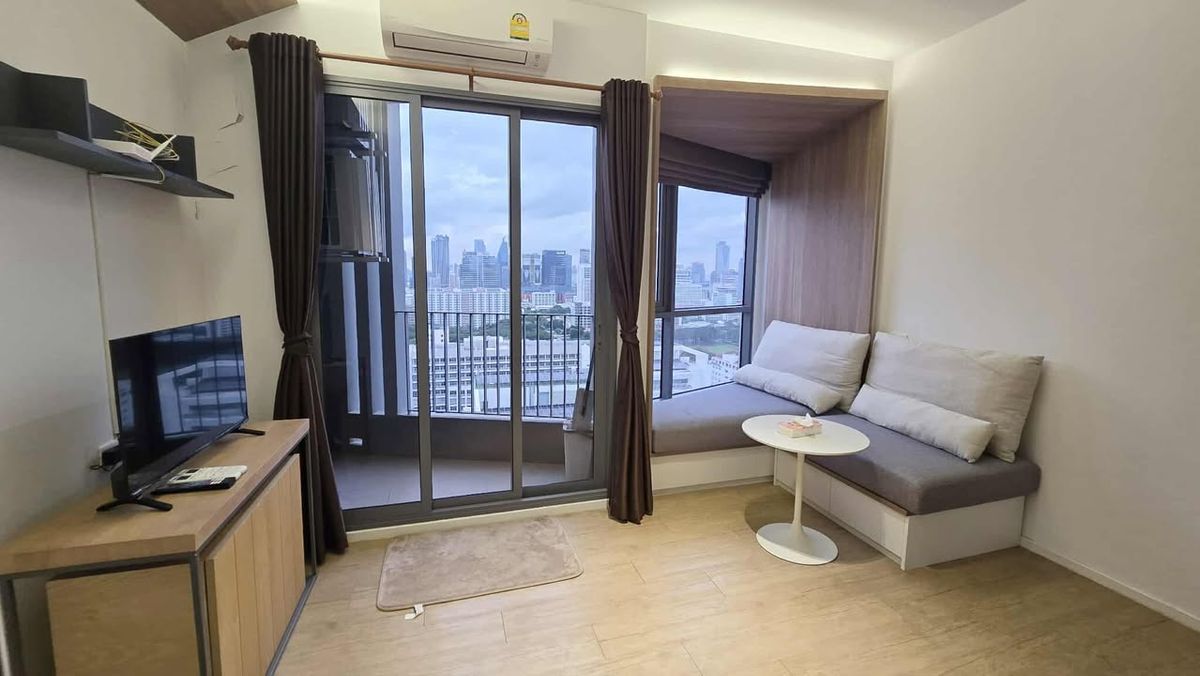 For RentCondoSiam Paragon ,Chulalongkorn,Samyan : Rent a Triple Y Residence