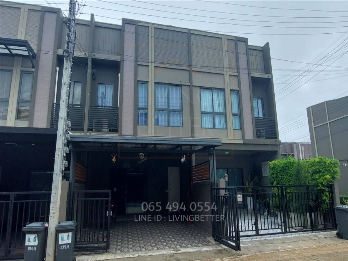 For RentTownhomeBang kae, Phetkasem : Sell Townhouse  (Verbe) Petchkasem 81 on the main road.