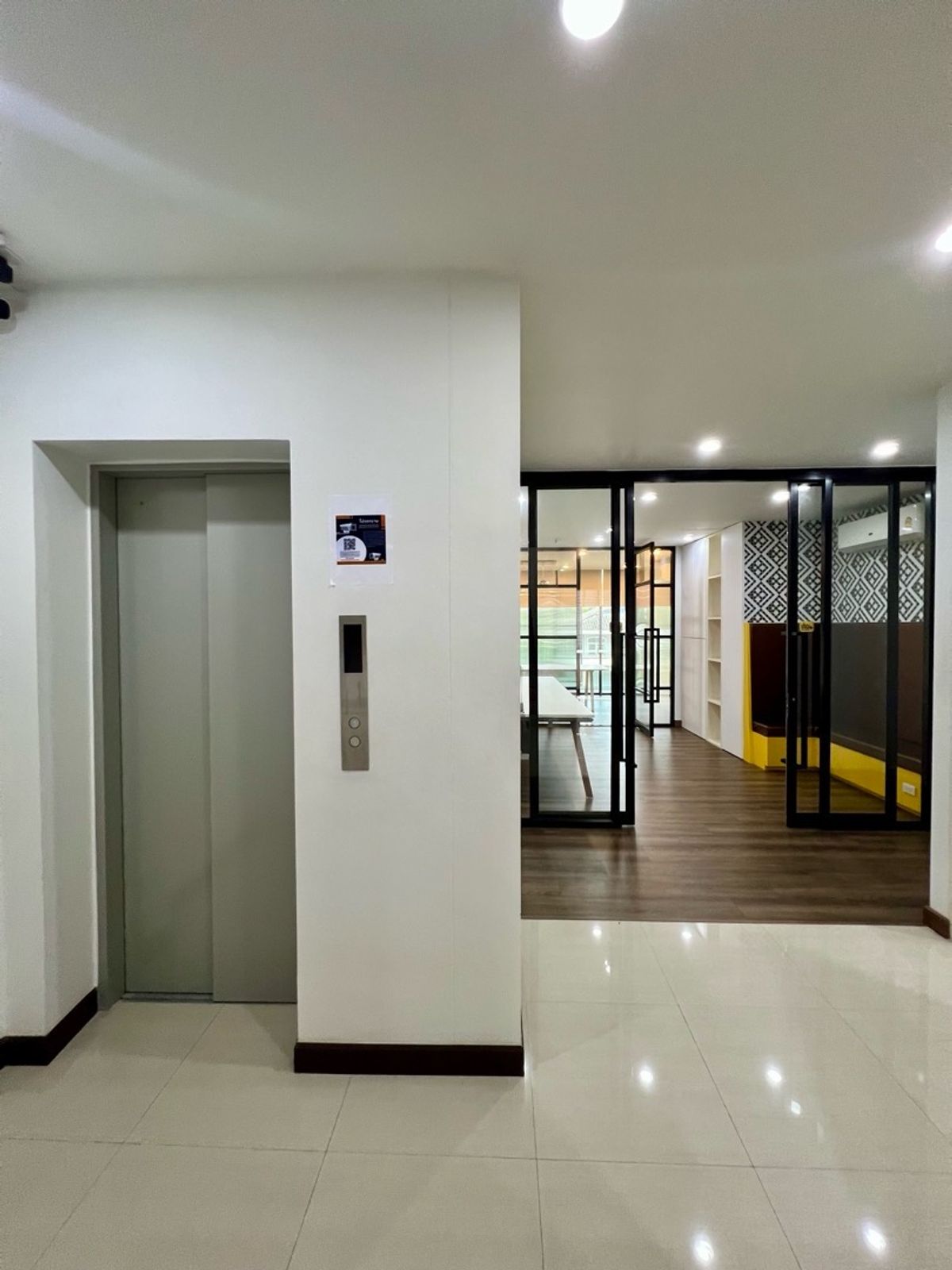 ขายโฮมออฟฟิศพระราม 9 เพชรบุรีตัดใหม่ RCA : 📣 [For Sale] โฮมออฟฟิศพระราม 9 5 ชั้น พร้อมลิฟต์ส่วนตัว ✨ ใจกลางพระราม 9 ซอย 57/1 (Meloft Rama9 Home Office) แต่งครบ พร้อมใช้งาน