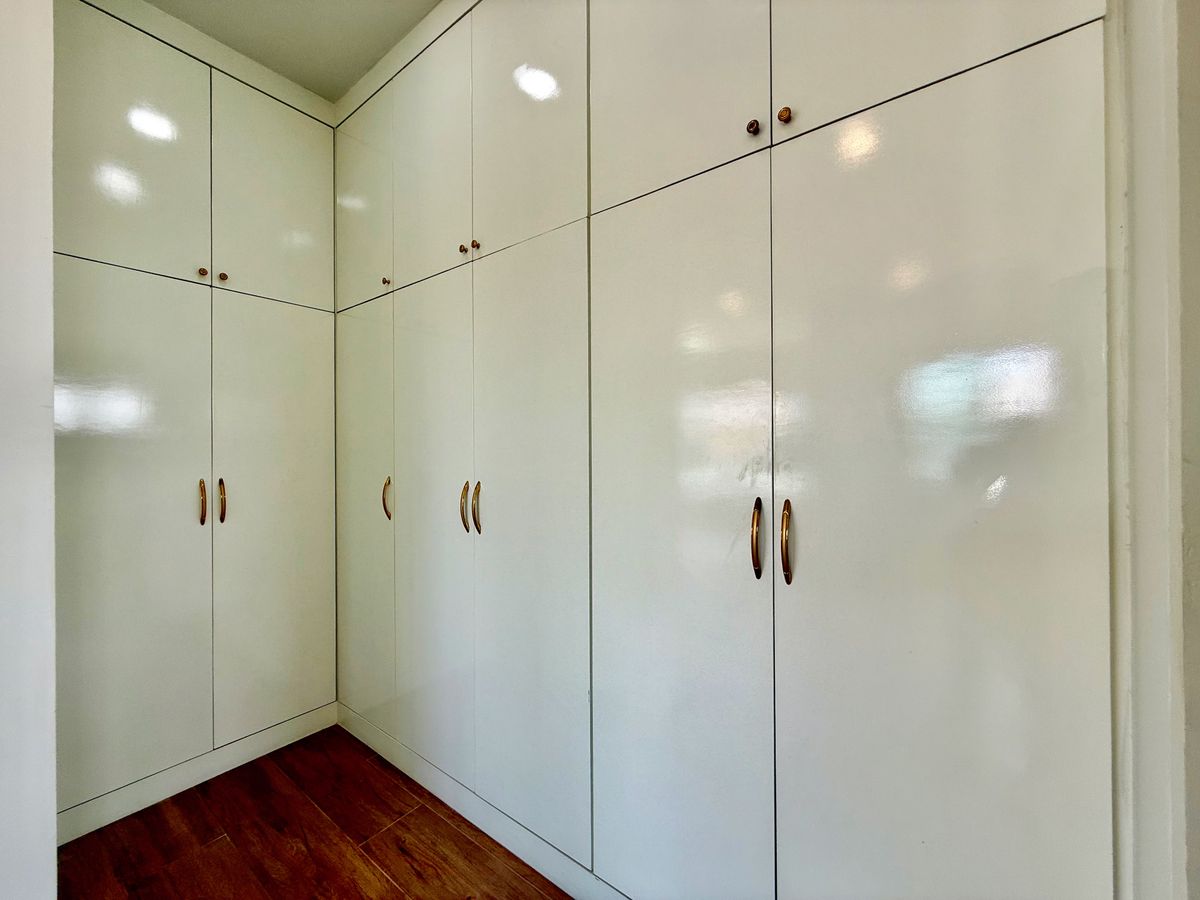 ขายบ้านปิ่นเกล้า จรัญสนิทวงศ์ : ขายบ้านเดี่ยวหลังใหญ่ 2 ชั้น ห้องมุม หมู่บ้านสวนดอกไม้ บรมราชชนนี 105