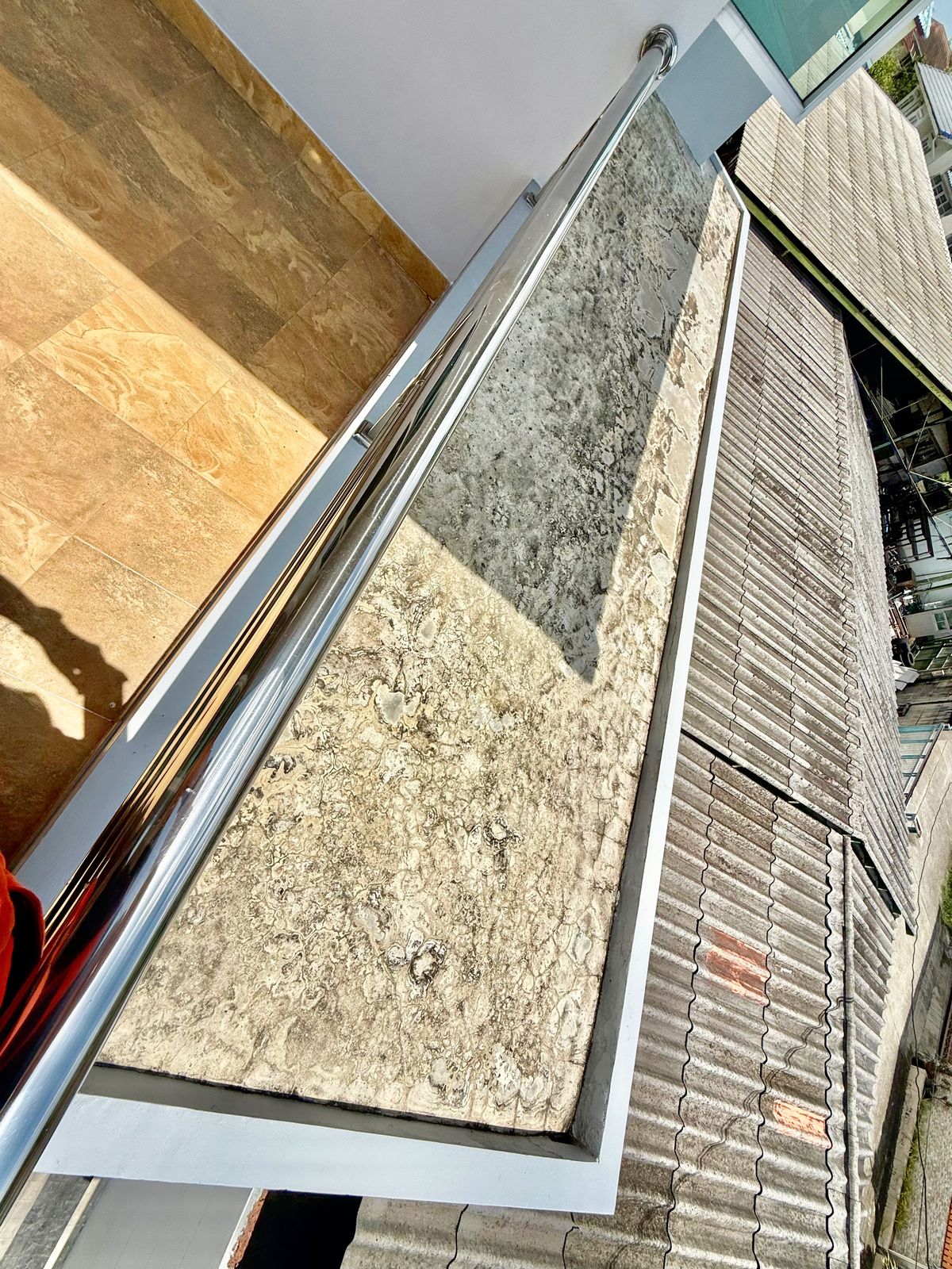 ขายบ้านปิ่นเกล้า จรัญสนิทวงศ์ : ขายบ้านเดี่ยวหลังใหญ่ 2 ชั้น ห้องมุม หมู่บ้านสวนดอกไม้ บรมราชชนนี 105