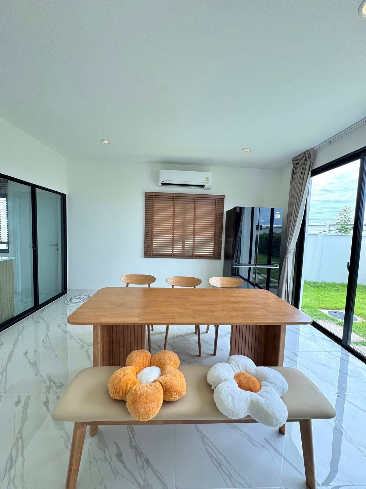 For RentHouseBangna, Bearing, Lasalle : K-6483 for rent! Como Bianca II Twin House