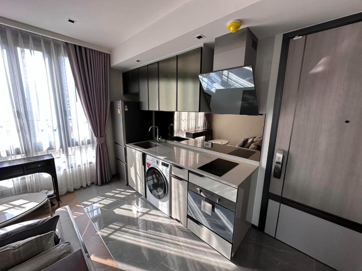 ขายคอนโดสุขุมวิท อโศก ทองหล่อ : 🔥ขายด่วน + 🔥เดอะ รีเซิร์ฟ สุขุมวิท 61 ใกล้ BTS เอกมัย เฟอร์นิเจอร์ครบ พร้อมเข้าอยู่