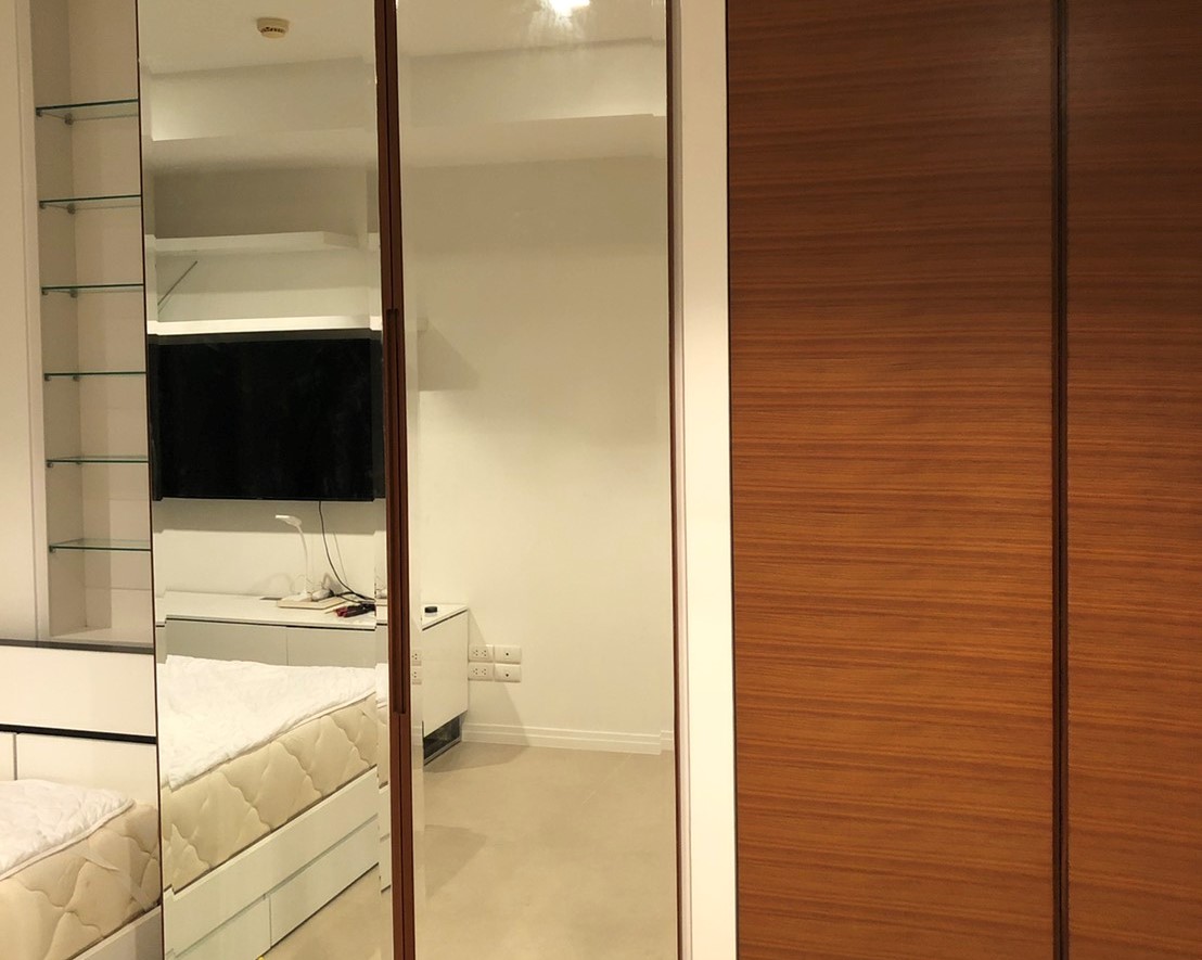 ขายคอนโดวงเวียนใหญ่ เจริญนคร : 🔥ขายด่วน + 🔥เดอะ ริเวอร์ ใกล้ BTS สะพานตากสิน เฟอร์นิเจอร์ครบ พร้อมเข้าอยู่