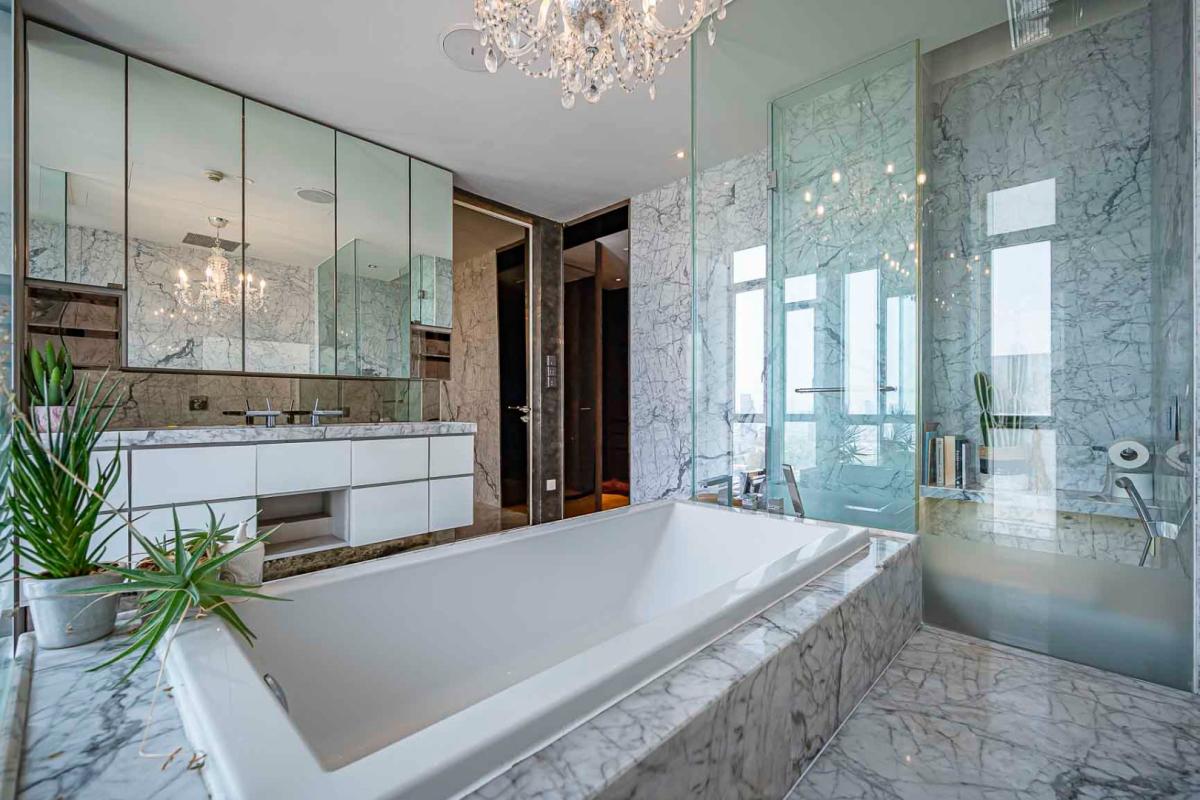 For SaleCondoSathorn, Narathiwat : 🔥Urgent Sale + 🔥The Sukhothai Residences, near Lumphini Park, fully furnished, ready to move in