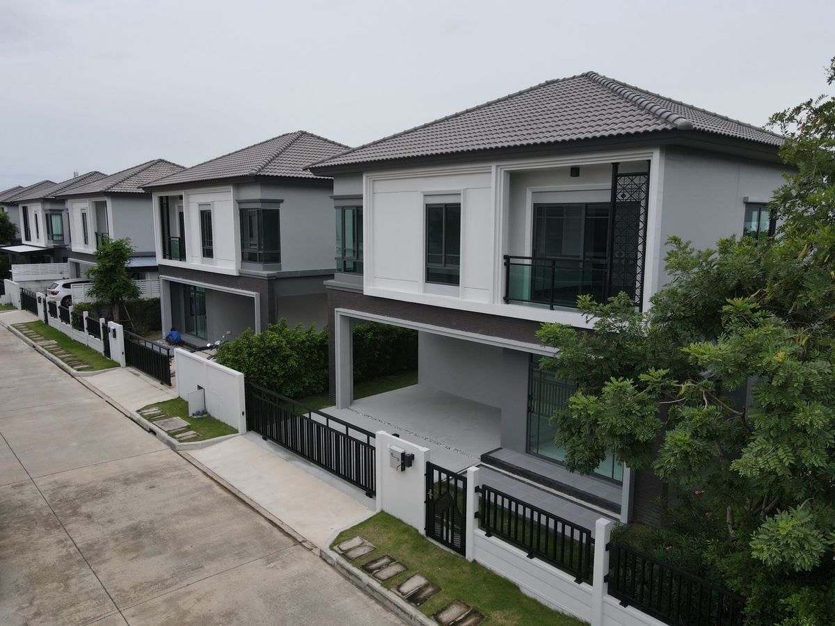 ขายบ้านลาดกระบัง สุวรรณภูมิ : 📍บ้านพร้อมอยู่ แปลง92 /51 ฟังก์ชันใหญ่ 4ห้องนอน ทำเลกรุงเทพกรีฑา 💖ราคาเพียง 7.99 ล้านบาท💖
(‼️สนใจรับทันที ส่วนลด 50,000 บาท)