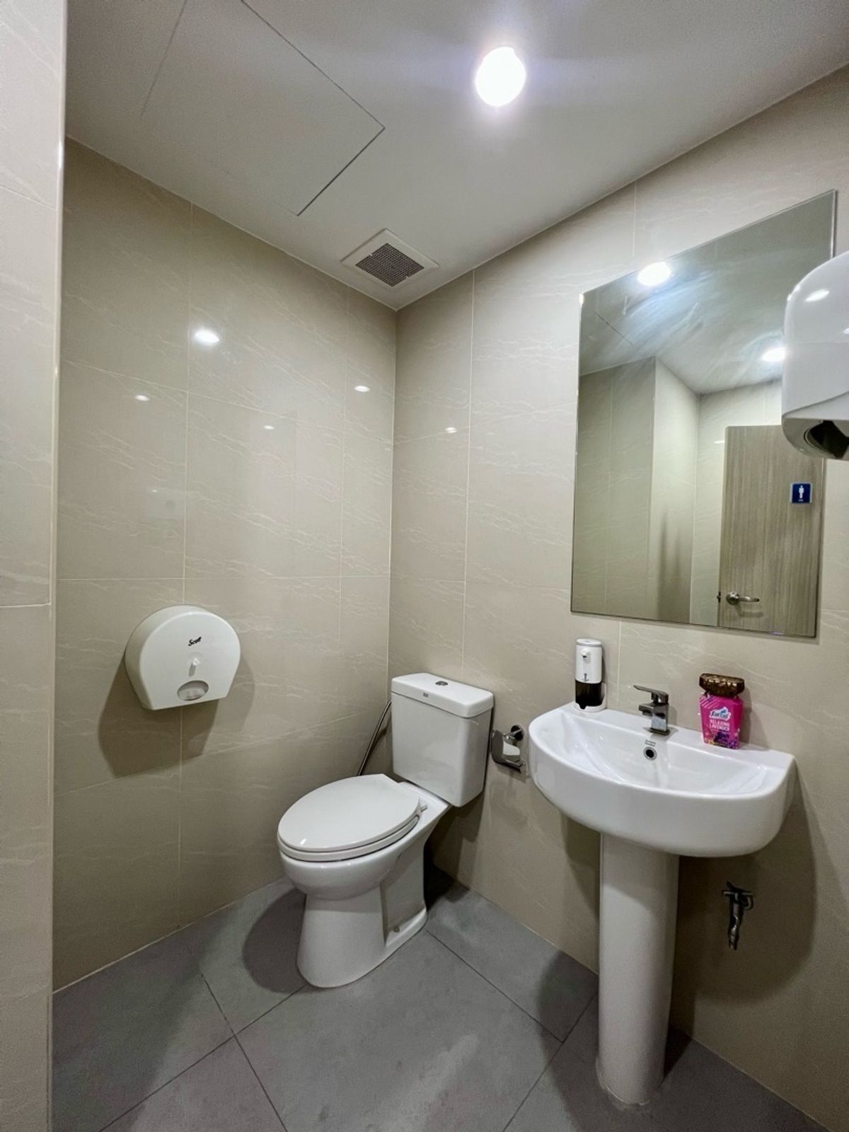 ขายโฮมออฟฟิศพระราม 9 เพชรบุรีตัดใหม่ RCA : 📣 [For Sale] โฮมออฟฟิศพระราม 9 5 ชั้น พร้อมลิฟต์ส่วนตัว ✨ ใจกลางพระราม 9 ซอย 57/1 (Meloft Rama9 Home Office) แต่งครบ พร้อมใช้งาน