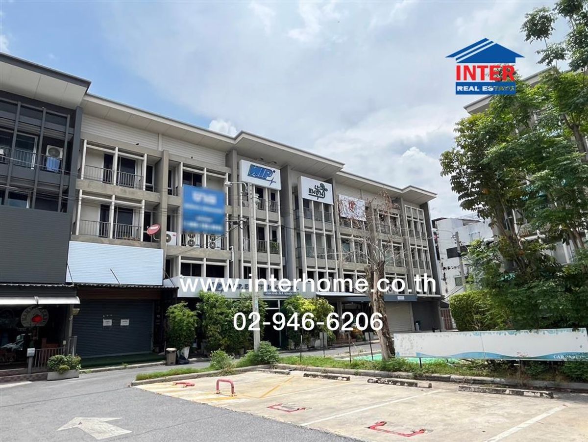 For SaleShop HousePinklao, Charansanitwong : Commercial building 3.5, Floor 45.6 sq.w. Commercial Building, Soi Charan Sanitwong 13, Ratchapruek Road, Phasi Charoen District, Bangkok