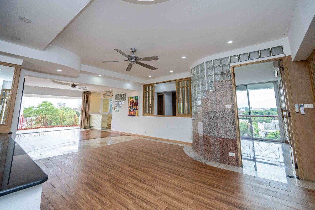 For SaleCondoChiang Mai : Condo for Sale at Galae Thong Tower Chang Klan Road (GT088)