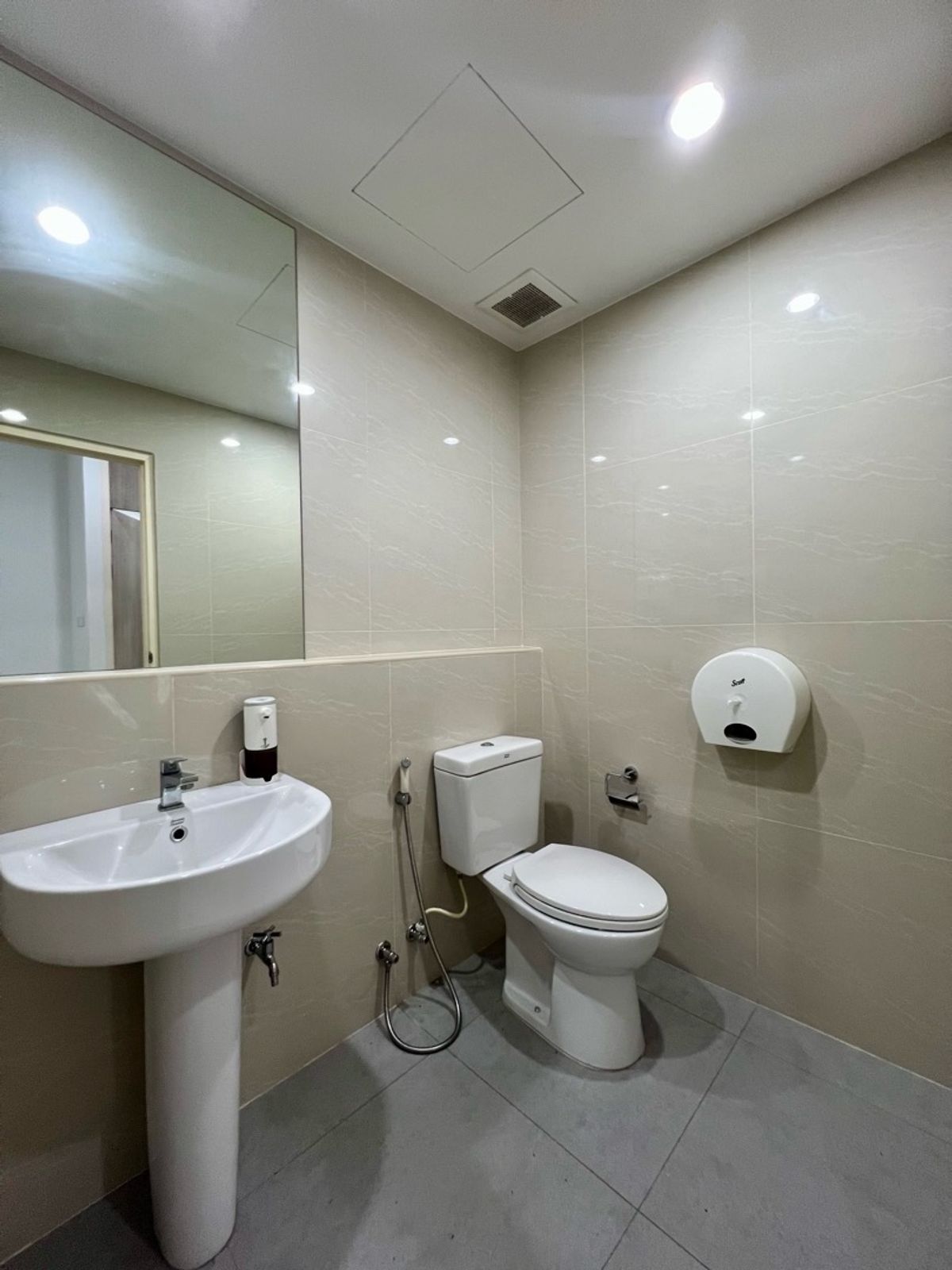 ขายโฮมออฟฟิศพระราม 9 เพชรบุรีตัดใหม่ RCA : 📣 [For Sale] โฮมออฟฟิศพระราม 9 5 ชั้น พร้อมลิฟต์ส่วนตัว ✨ ใจกลางพระราม 9 ซอย 57/1 (Meloft Rama9 Home Office) แต่งครบ พร้อมใช้งาน