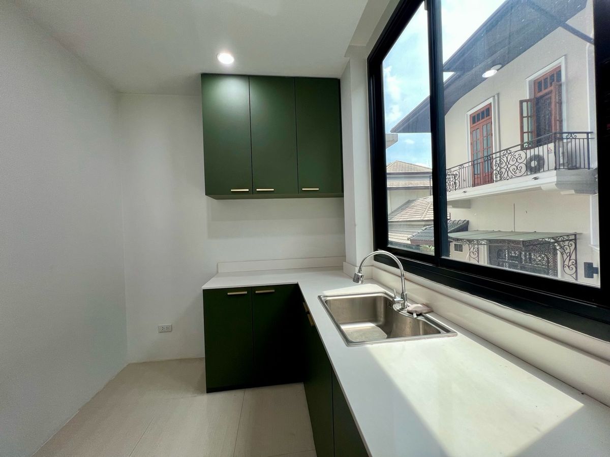 ขายโฮมออฟฟิศพระราม 9 เพชรบุรีตัดใหม่ RCA : 📣 [For Sale] โฮมออฟฟิศพระราม 9 5 ชั้น พร้อมลิฟต์ส่วนตัว ✨ ใจกลางพระราม 9 ซอย 57/1 (Meloft Rama9 Home Office) แต่งครบ พร้อมใช้งาน