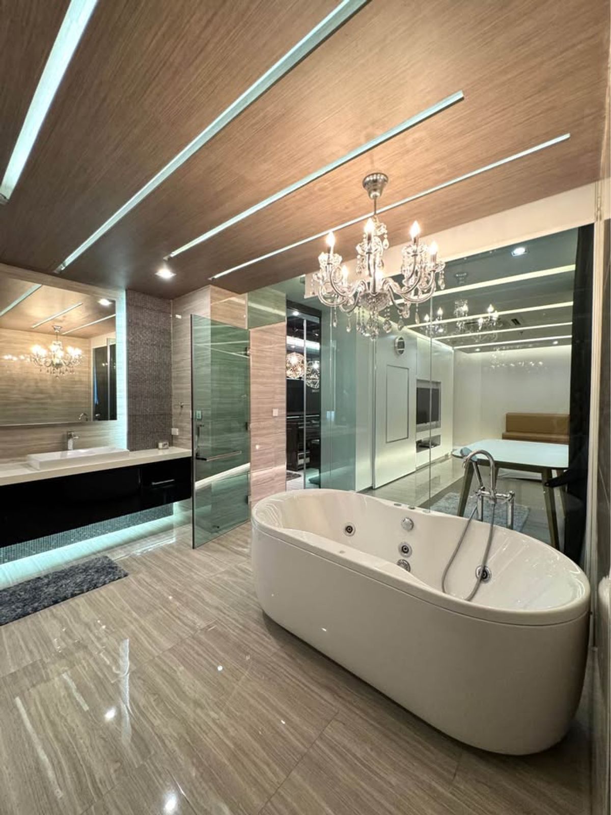 ให้เช่าคอนโดสุขุมวิท อโศก ทองหล่อ : 🔥ให้เช่าคอนโด Citi Smart Condo sukhumvit 18🔥 สนใจแอด Line : @436eaqax  