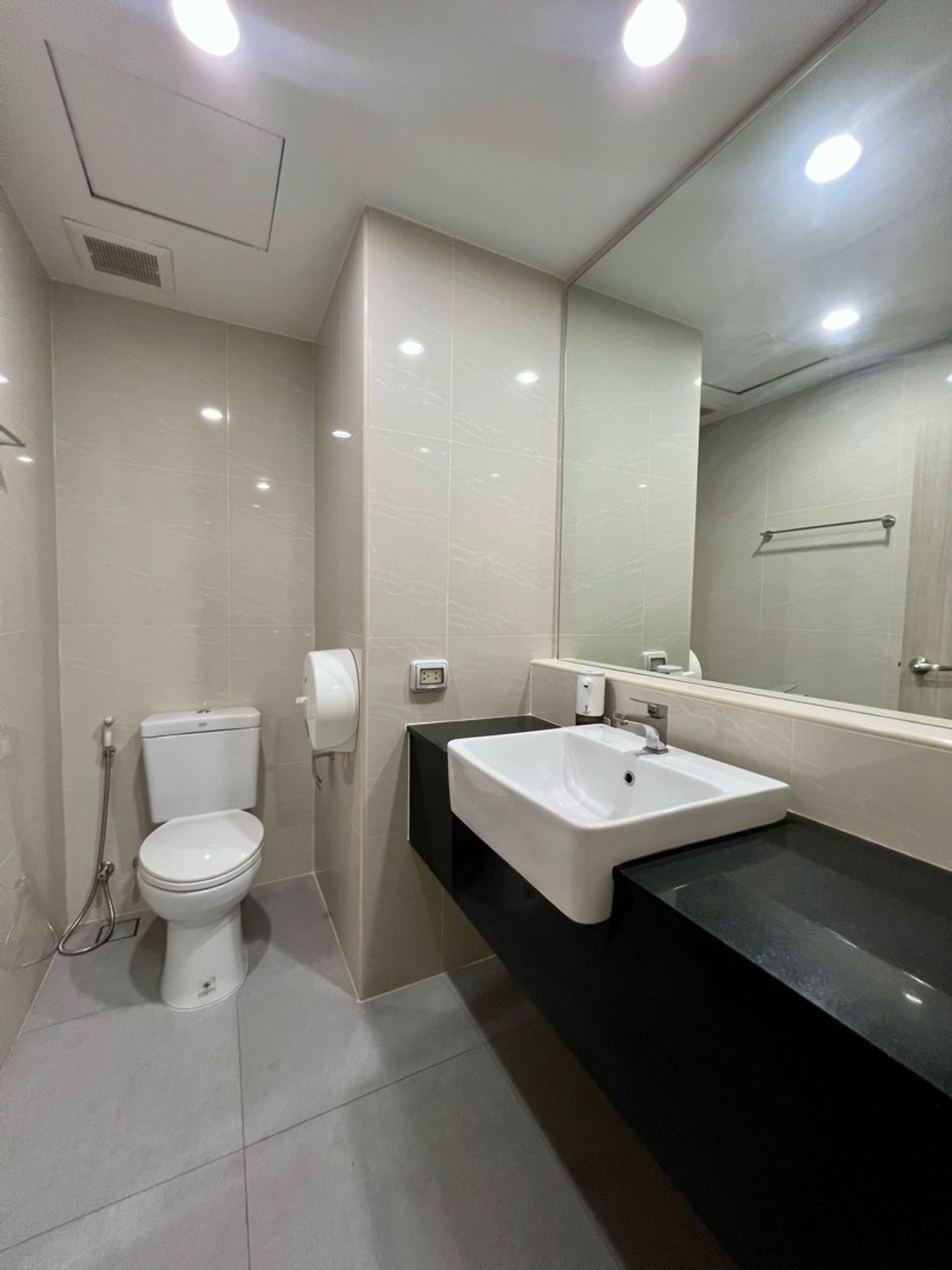 ขายโฮมออฟฟิศพระราม 9 เพชรบุรีตัดใหม่ RCA : 📣 [For Sale] โฮมออฟฟิศพระราม 9 5 ชั้น พร้อมลิฟต์ส่วนตัว ✨ ใจกลางพระราม 9 ซอย 57/1 (Meloft Rama9 Home Office) แต่งครบ พร้อมใช้งาน