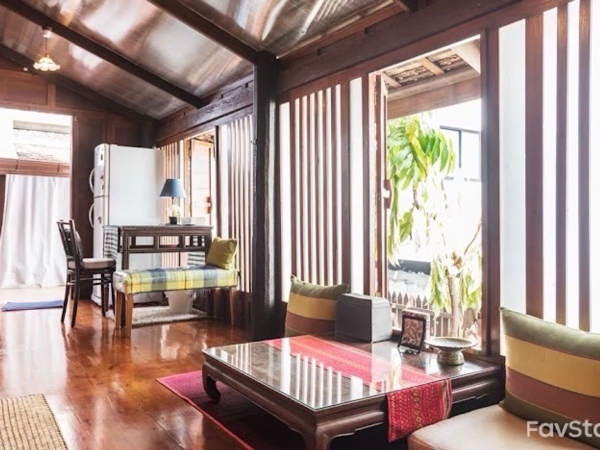 ขายบ้านโชคชัย4 ลาดพร้าว71 : 📍K017 ขายเรือนไทยโบราณ โชคชัย 4 มีอยู่ 5 หลัง